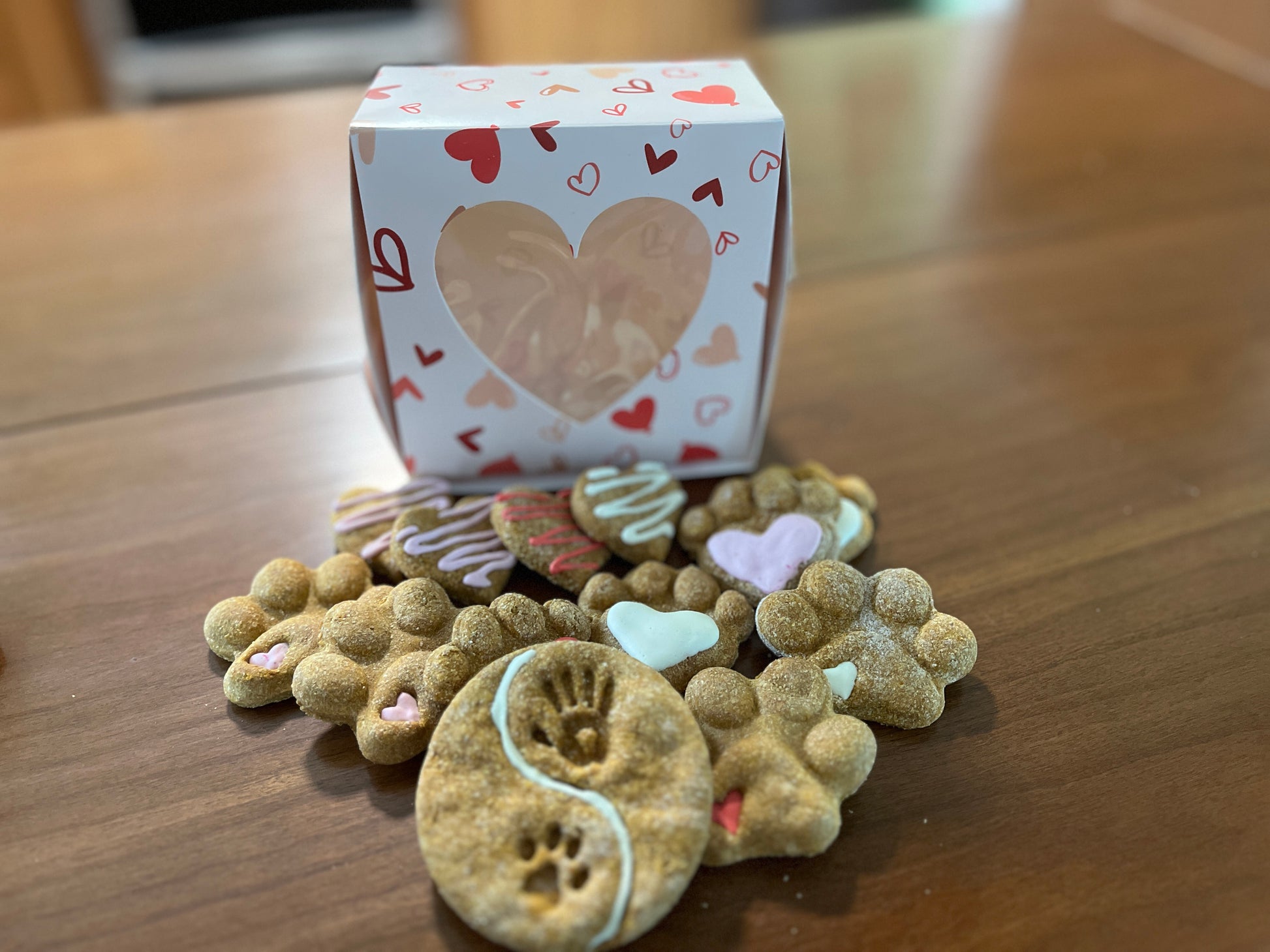 Valentine's Day Gift Box – Twin Hounds Biscuits